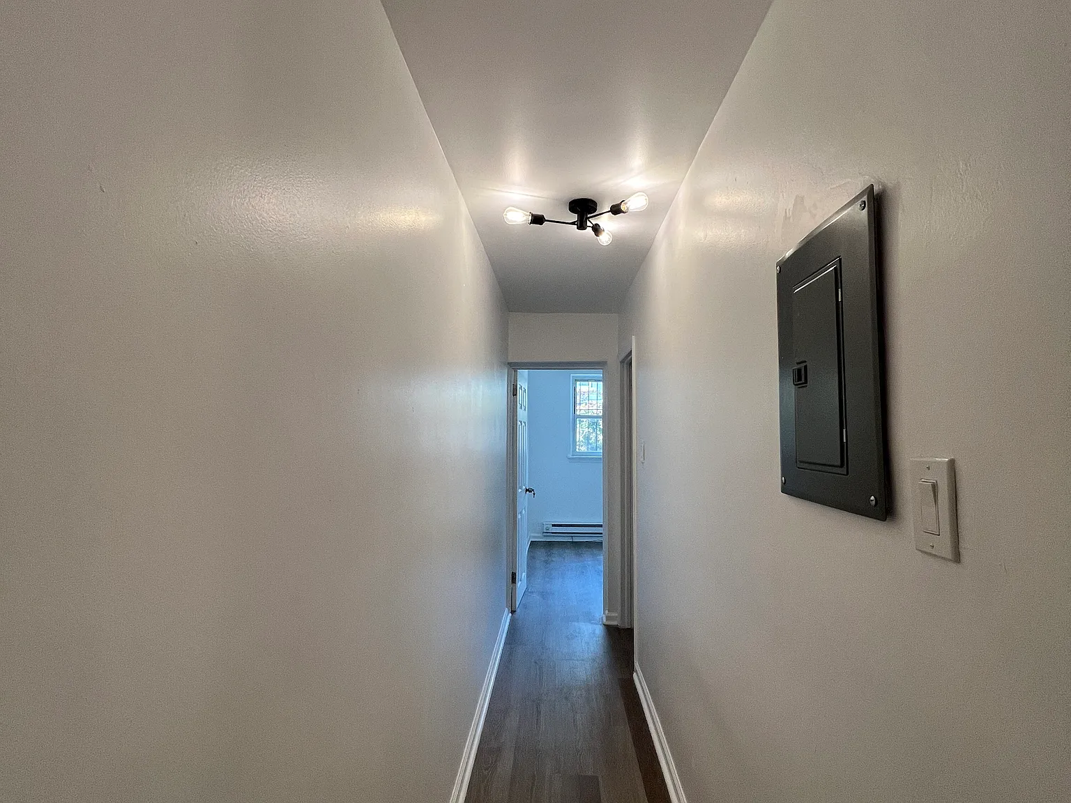 1528 S Broad Street — Photo 2