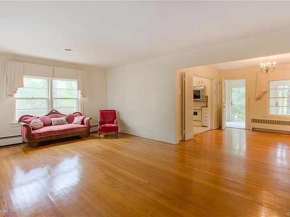 3rd image of 11756 Cliff Lawn Dr