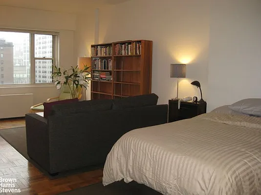 Rented by Brown Harris Stevens | media 19