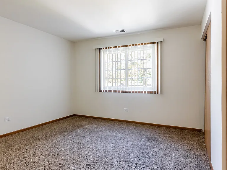 Woodcreek Apartments — Photo 9