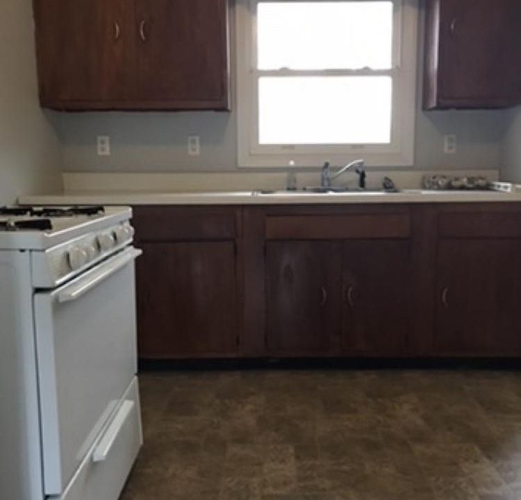2nd image of 706 N Locust St #706