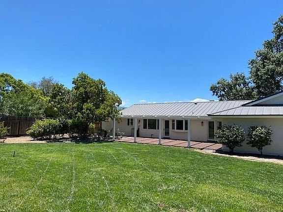 3rd image of 3075 Samantha Dr