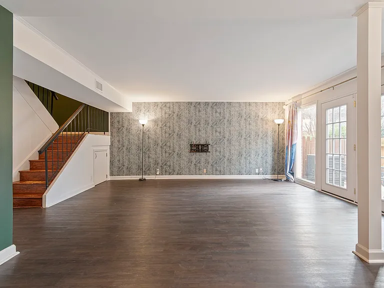2116 Hobbs Rd #C2 — Photo 8