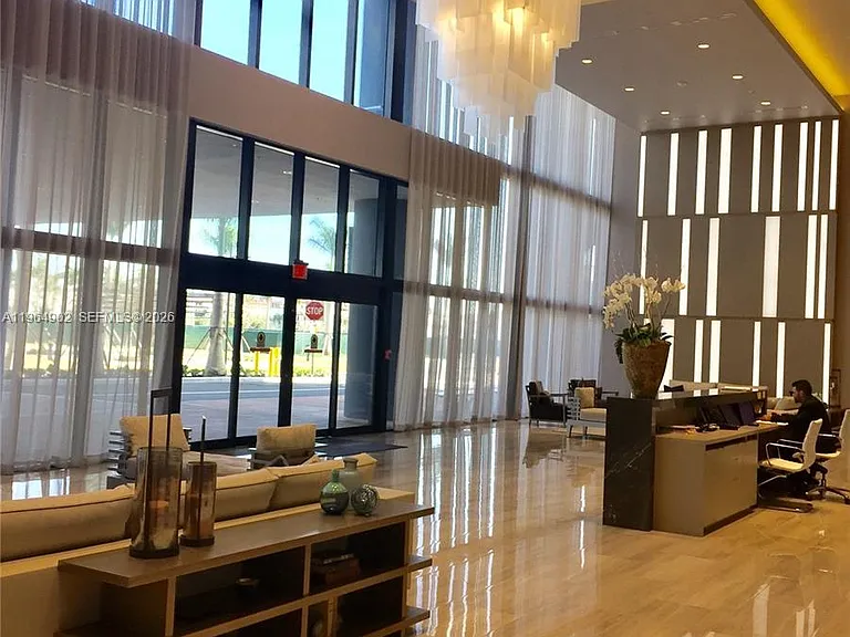 5300 Paseo Blvd #410 — Photo 4