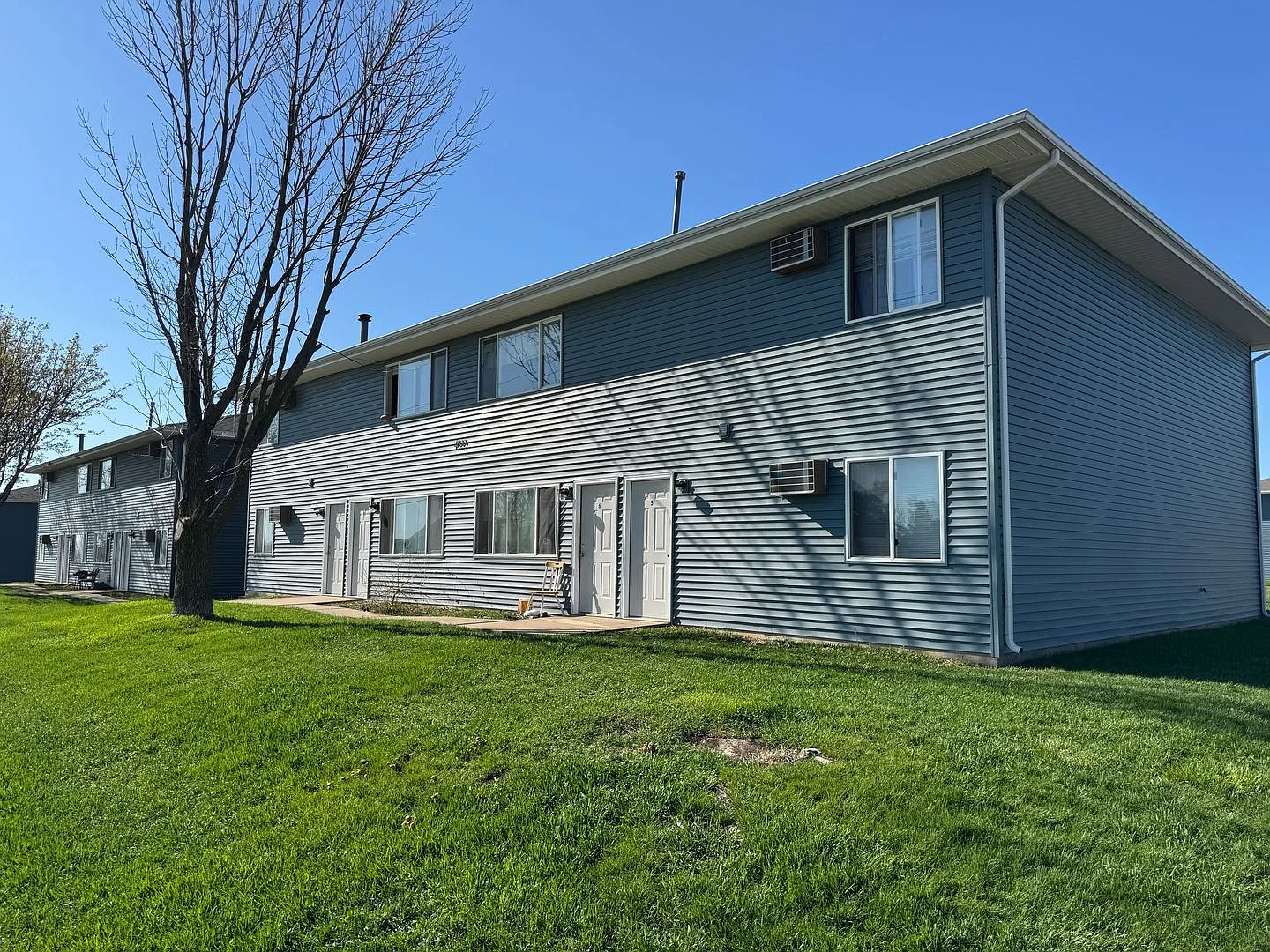 Cedar Rapids 444-Unit (Southview) — Photo 2