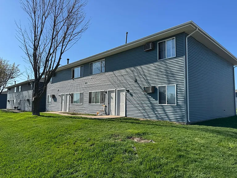 Cedar Rapids 444-Unit (Southview) — Photo 2