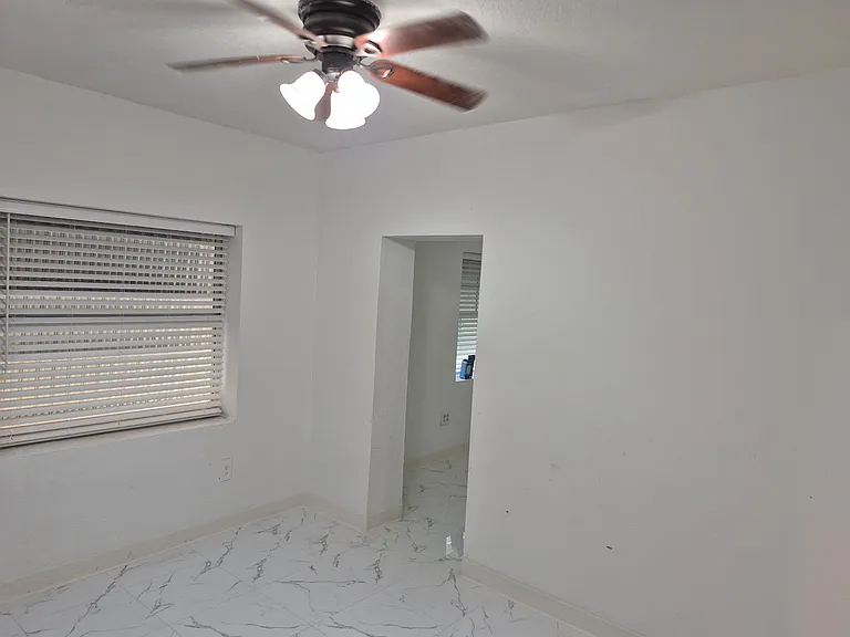 2113 Taylor St #2 — Photo 4
