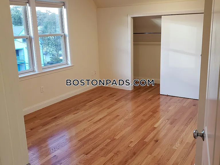 96 Waumbeck St #3 — Photo 4