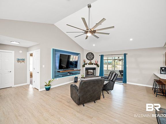 3rd image of 26759 Bruhn Rd