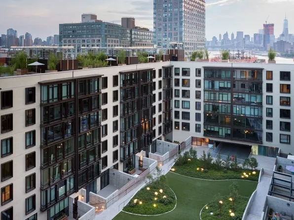 429 Kent Avenue image 15 of 21