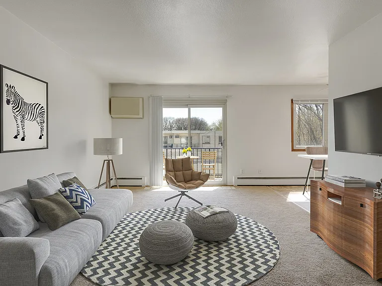Hamline Terrace — Photo 3