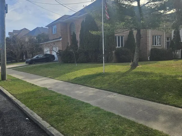 128 Chester Ave, Staten Island, NY 10312