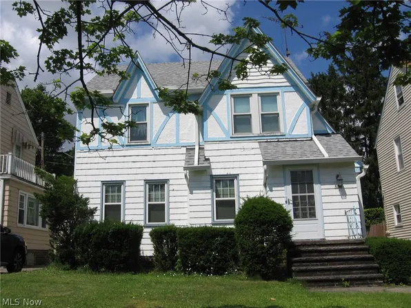 4366 W 61st St, Cleveland, OH 44144
