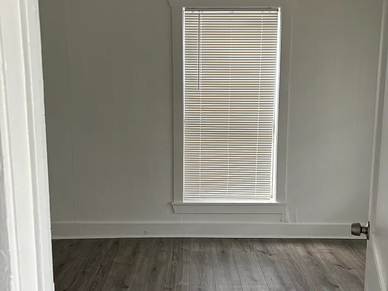 2206 Staples St — Photo 6