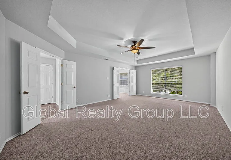 228 Crimson Tree — Photo 21