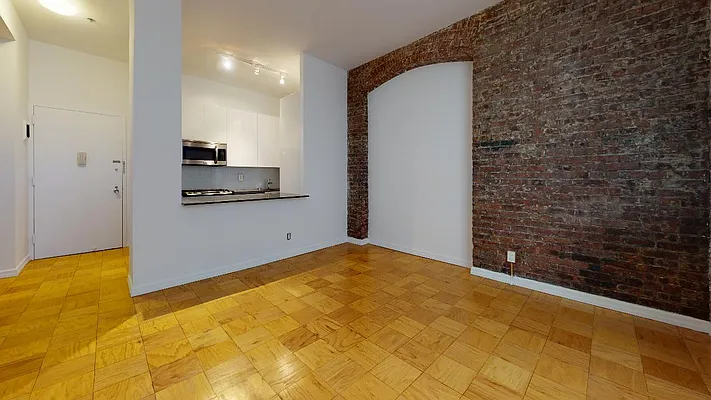 Rented by Bond New York | media 1