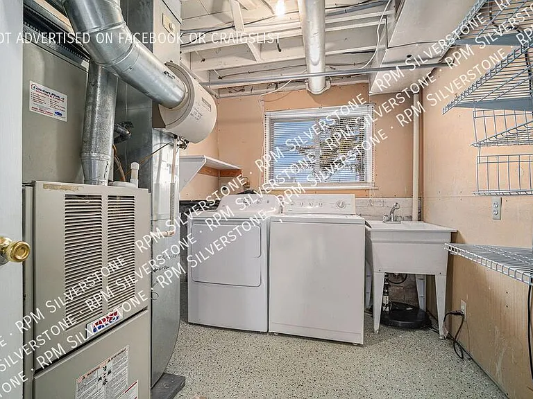 2226 Orpington Dr — Photo 13