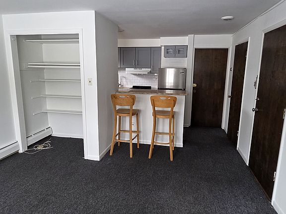 4th image of 7427 Dixon St #A