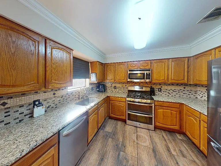 8503 Columbia Falls Dr — Photo 14