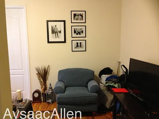 Rented by Aysaac Allen LLC | media 33