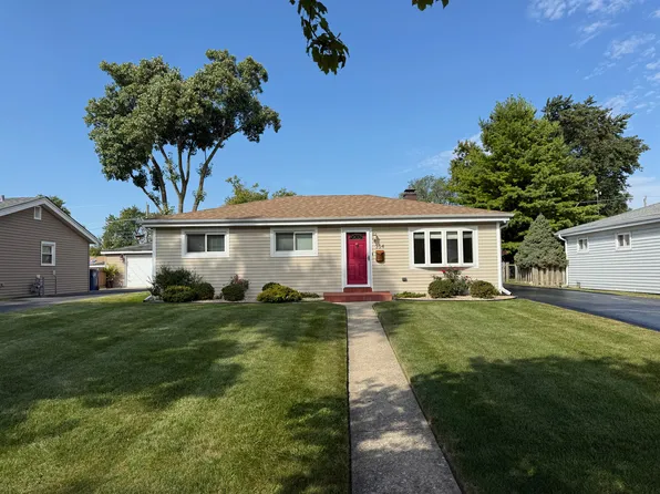 354 N 3rd Ave, Villa Park, IL 60181