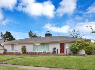 206 Brier Ln, Bellingham, WA 98225