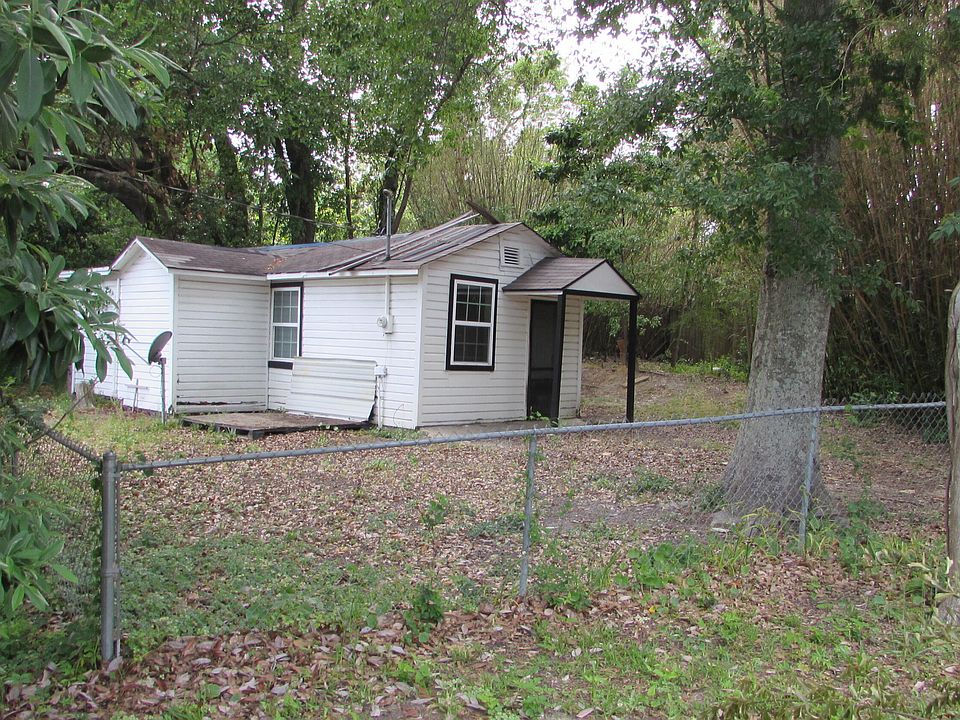 1st image of 3001 Hewes Ave