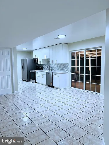 8186 Paper Birch Dr Photo 1