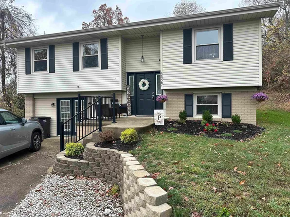 8427 Fleming Ct, Catlettsburg, KY 41129