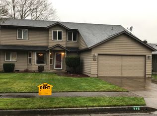 718 Driftwood Dr, Eugene, OR 97402