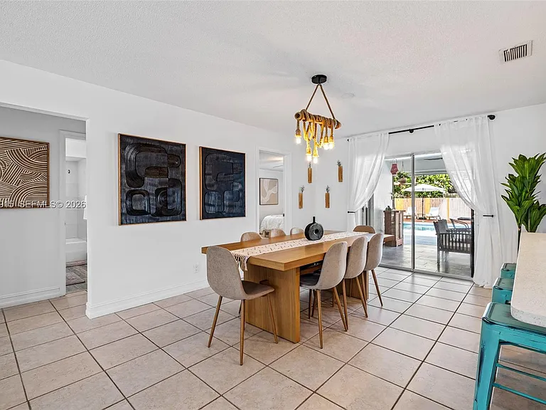 8101 W Lake Dr — Photo 9