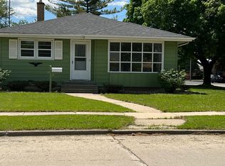 2133 24th St, Kenosha, WI 53140