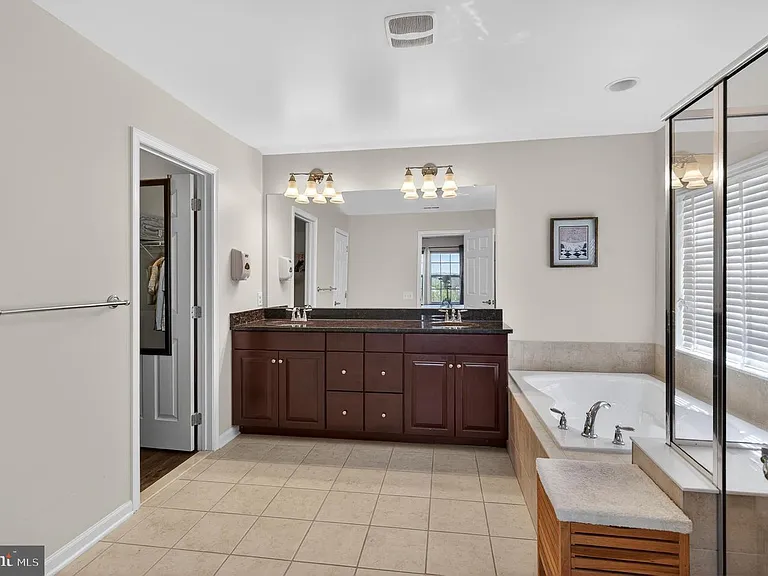 815 S Haines Cir — Photo 19