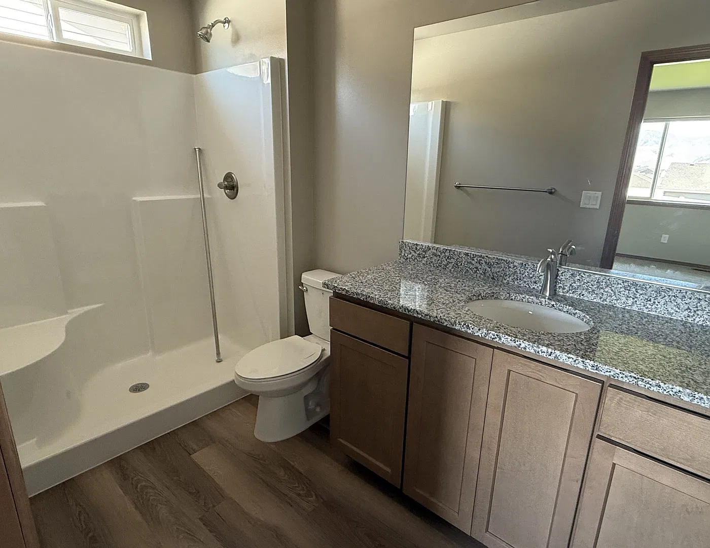 Brand New 3 bed, 2 bath Rambler in East Wenatchee! — Photo 2