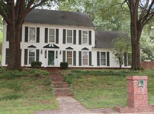 7982 Cross Ridge Dr, Germantown, TN 38138