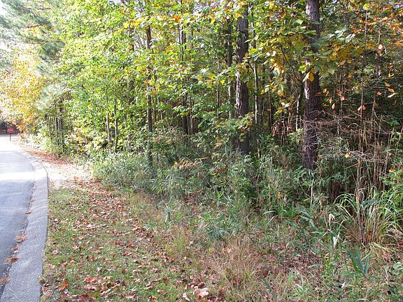 3rd image of 142 Wertz Dr