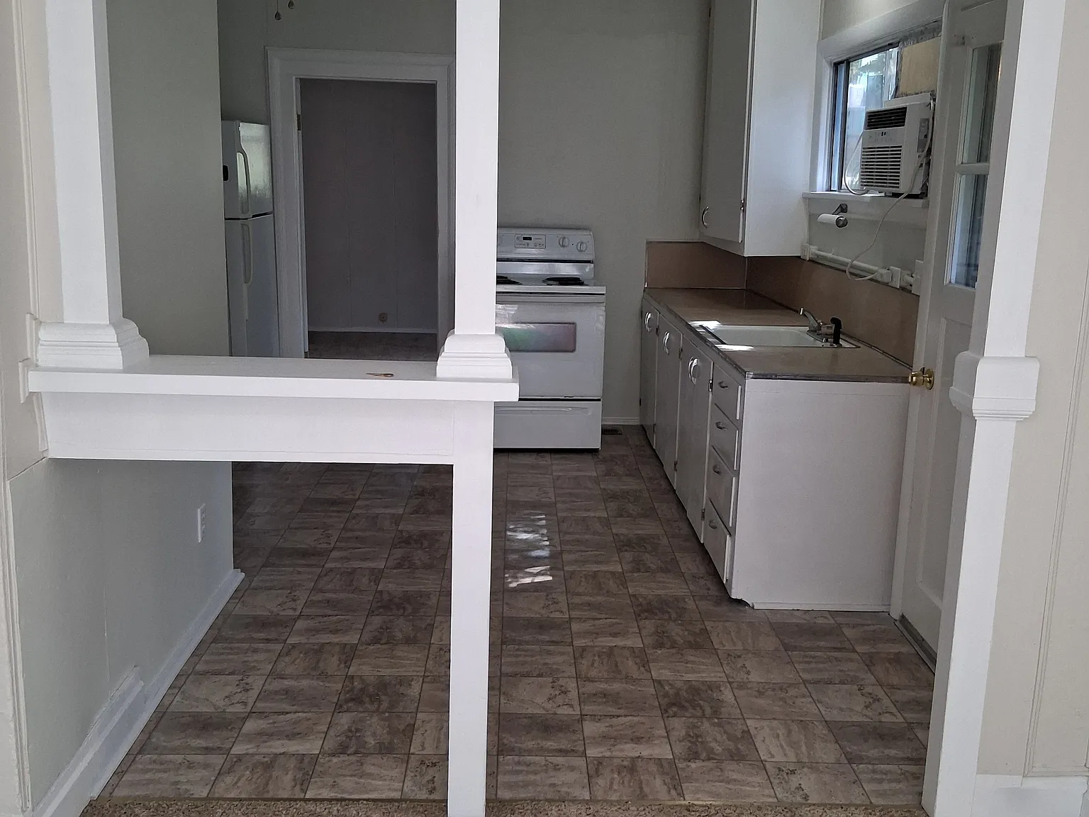 1 bed, $1,025 — Photo 3