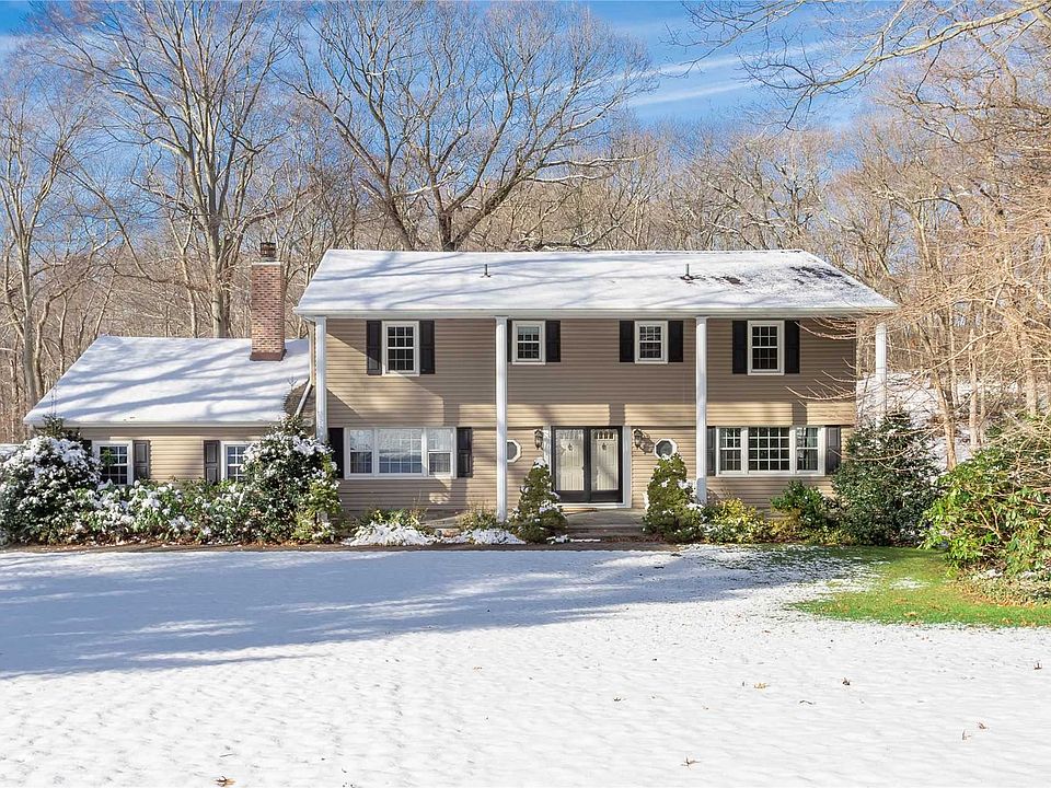 1st image of 43 Woodvale Dr