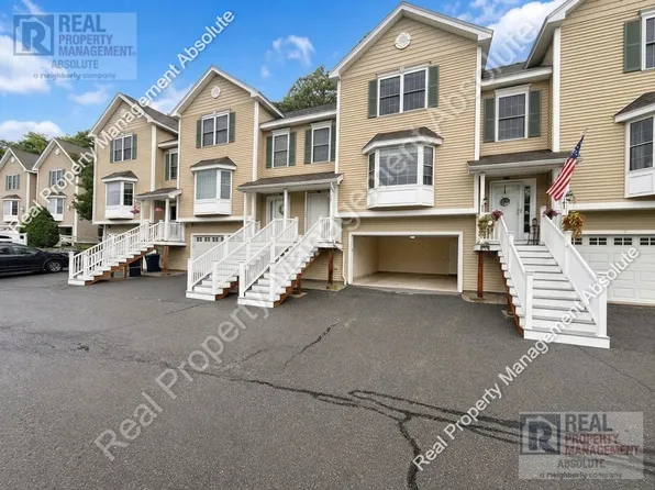 23 Clearview Cir #A, Hudson, NH 03051