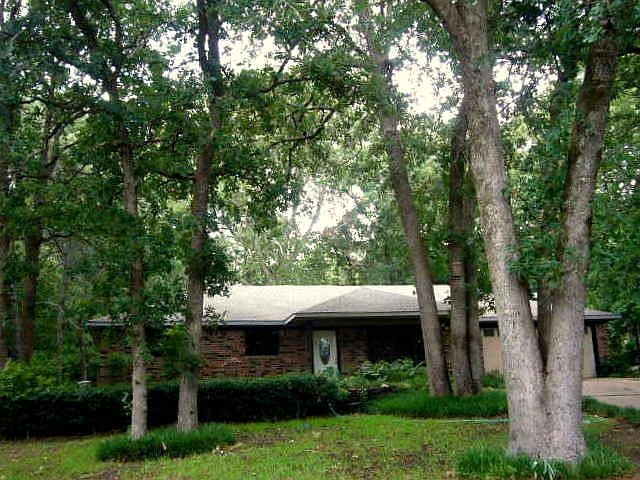 1st image of 535 Woodside Dr