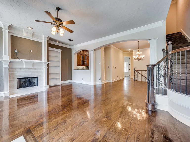 736 Rockingham Dr — Photo 14