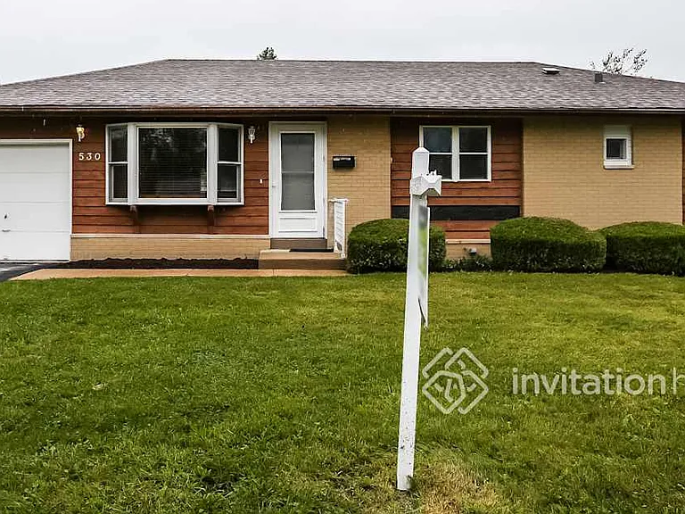 530 Norridge Ln — Photo 2