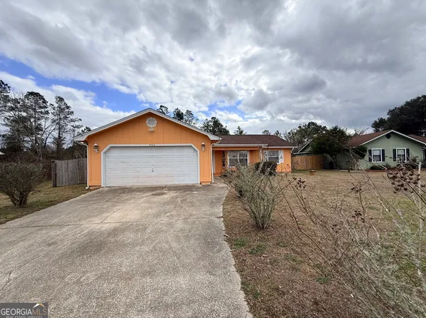 302 Greenacres Dr, Kingsland, GA 31548