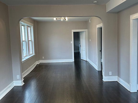 3rd image of 2455 N Lowell Ave #1