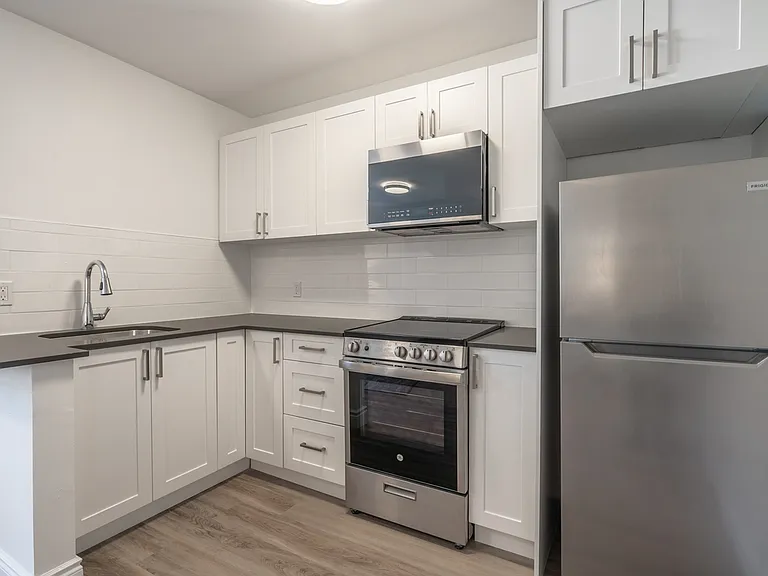 608 Church St — Photo 1