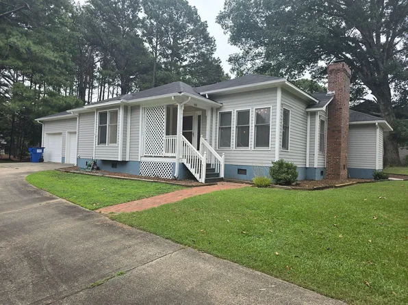 215 Mill Pond Rd, Sanford, NC 27330