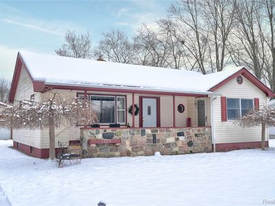 1397 Roat Ct, Burton, MI, 48509