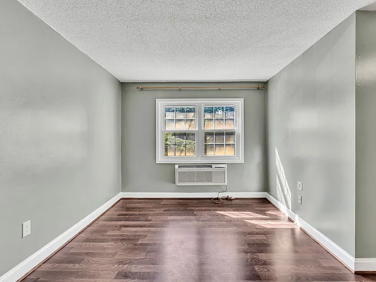 2237 Farrington Ave #203 — Photo 3