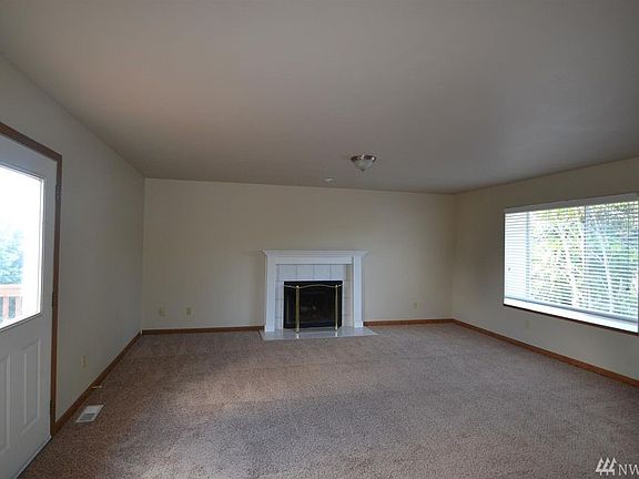 2nd image of 5427 E E St