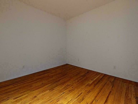 5th image of 324 E 91st St APT 12